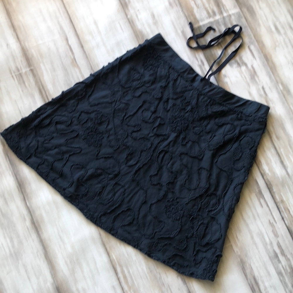 MAX STUDIO NAVY EMBROIDERED A LINE SKIRT SIZE MEDIUM